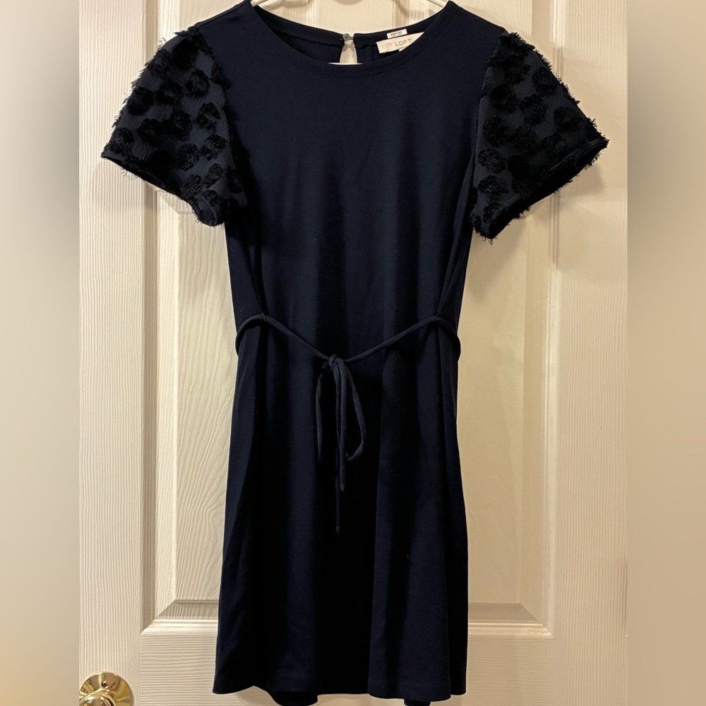 Loft Petites Women’s size MP Classic navy blue short sleeve midi dress - Picture 1 of 5